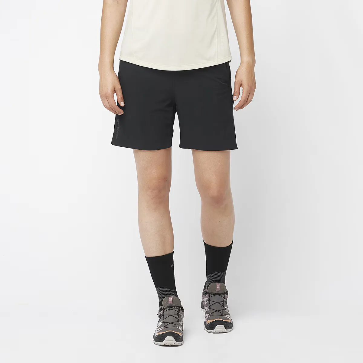 Шорты-бермуды женские Salomon Wayfarer Ease, черный
Шорты-бермуды женские Salomon Wayfarer Ease, черный