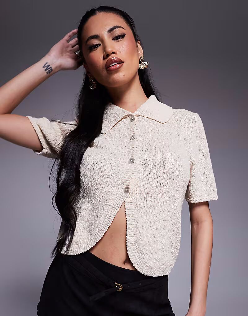 Кардиган букле ASOS DESIGN с короткими рукавами и закругленным подолом цвета экрю
Кардиган букле ASOS DESIGN с короткими рукавами и закругленным подолом цвета экрю