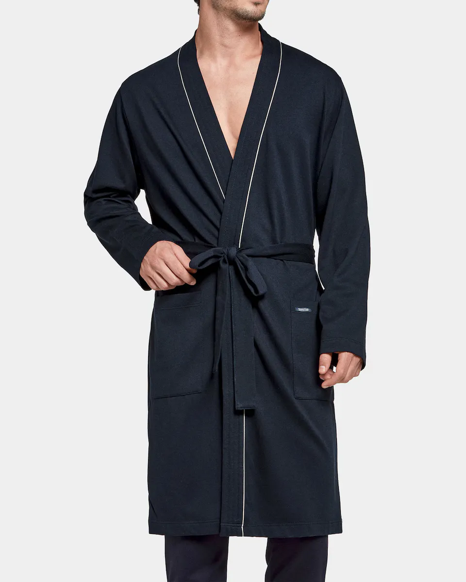 Короткий мужской халат темно-синего цвета Impetus, темно-синий
Короткий мужской халат темно-синего цвета Impetus, темно-синий