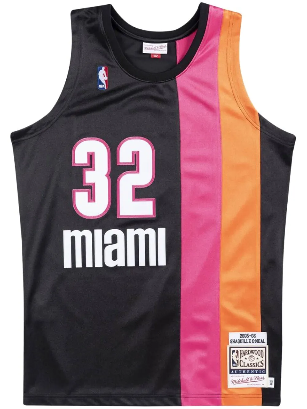 Топ NBA Miami Heat 2005-06 Shaq O'Neal Mitchell & Ness, черный
Топ NBA Miami Heat 2005-06 Shaq O'Neal Mitchell & Ness, черный