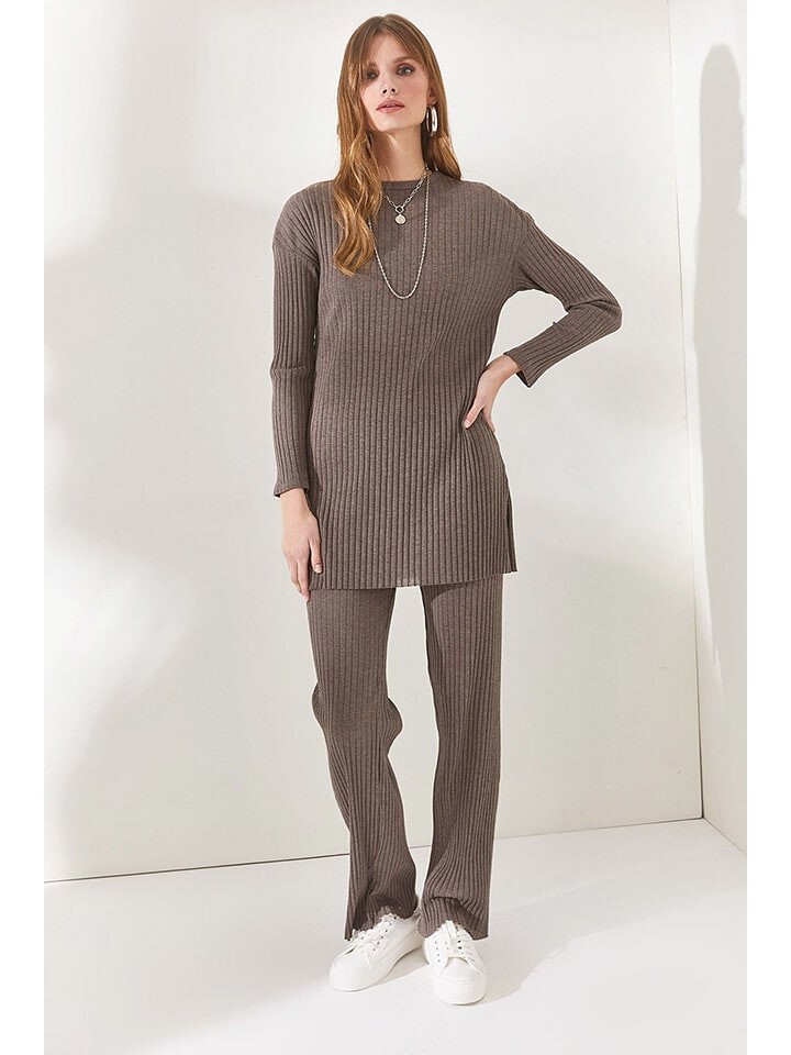 Пуловер Olalook 2tlg Outfit, коричневый
Пуловер Olalook 2tlg Outfit, коричневый