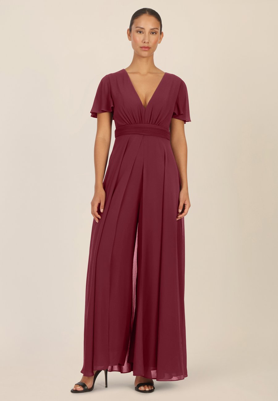 Комбинезон Apart OVERALL, Bordeauxrot/Bordeaux
Комбинезон Apart OVERALL, Bordeauxrot/Bordeaux