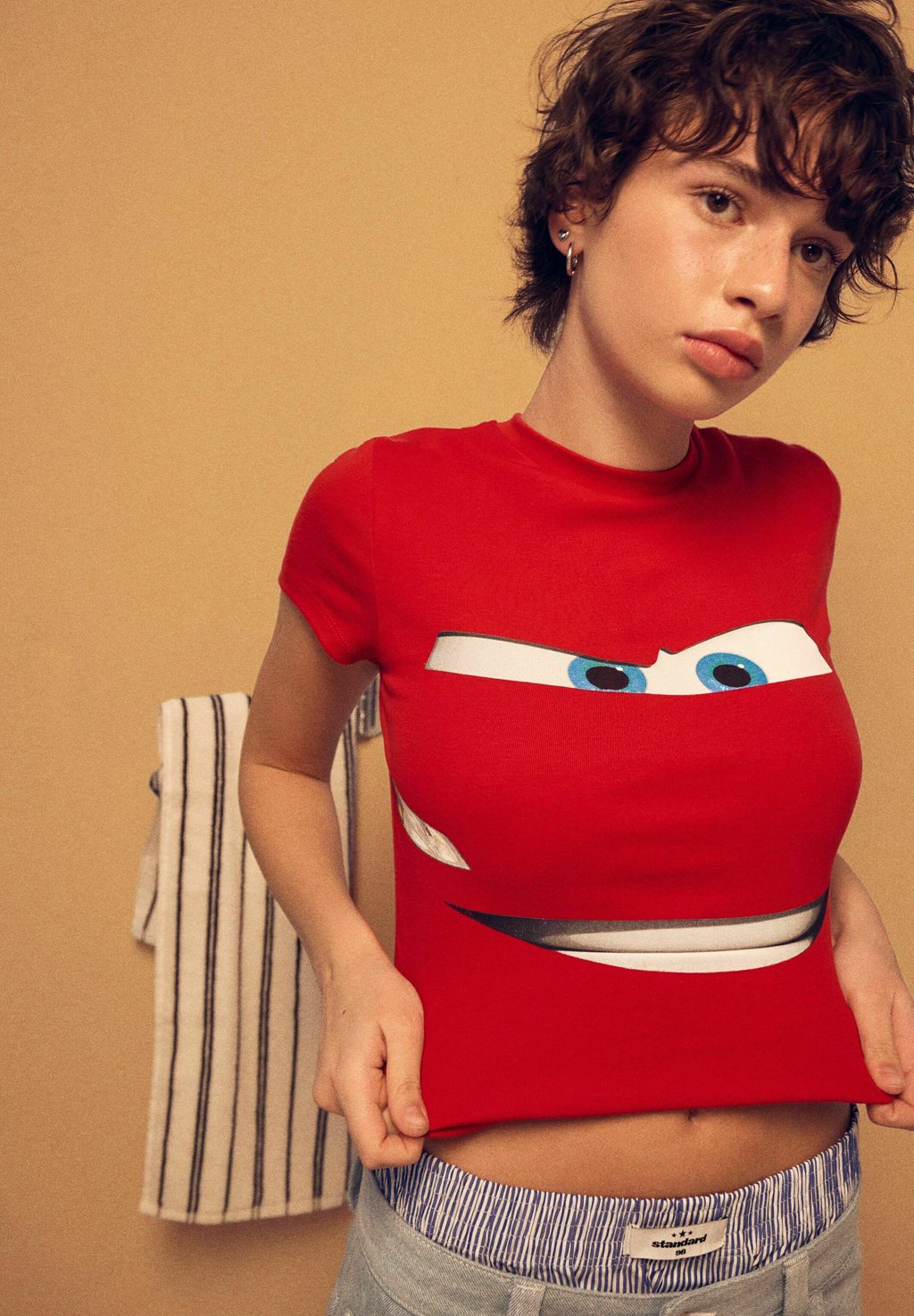 Футболка с принтом SHORT SLEEVE CARS Bershka, красный
Футболка с принтом SHORT SLEEVE CARS Bershka, красный