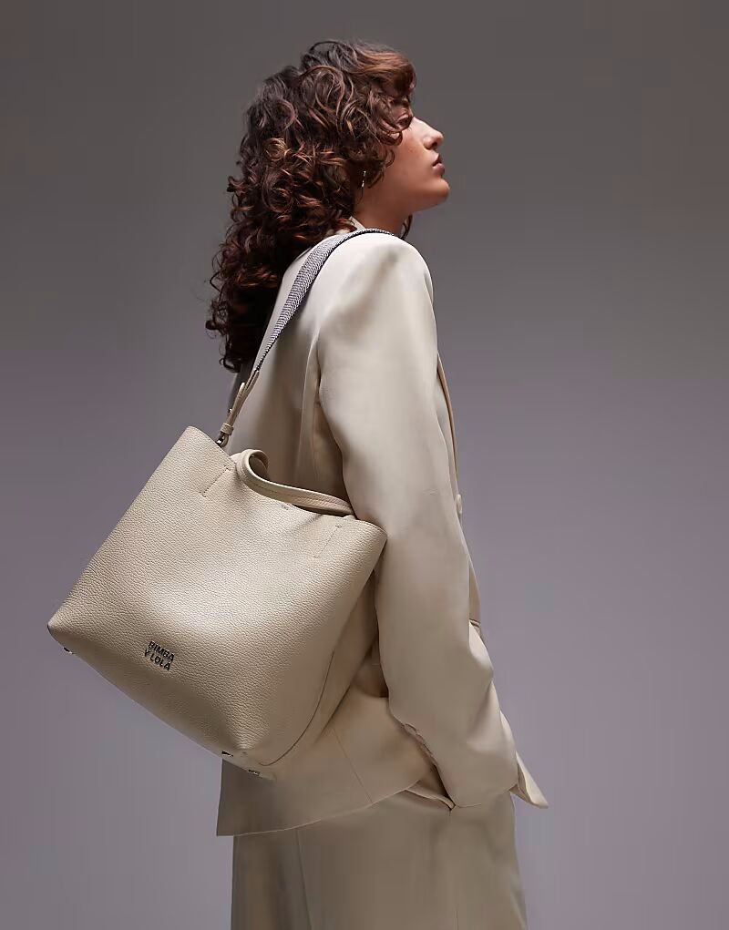 Большая кожаная сумка для чихуахуа BIMBA Y LOLA в цвете спаржа
Большая кожаная сумка для чихуахуа BIMBA Y LOLA в цвете спаржа