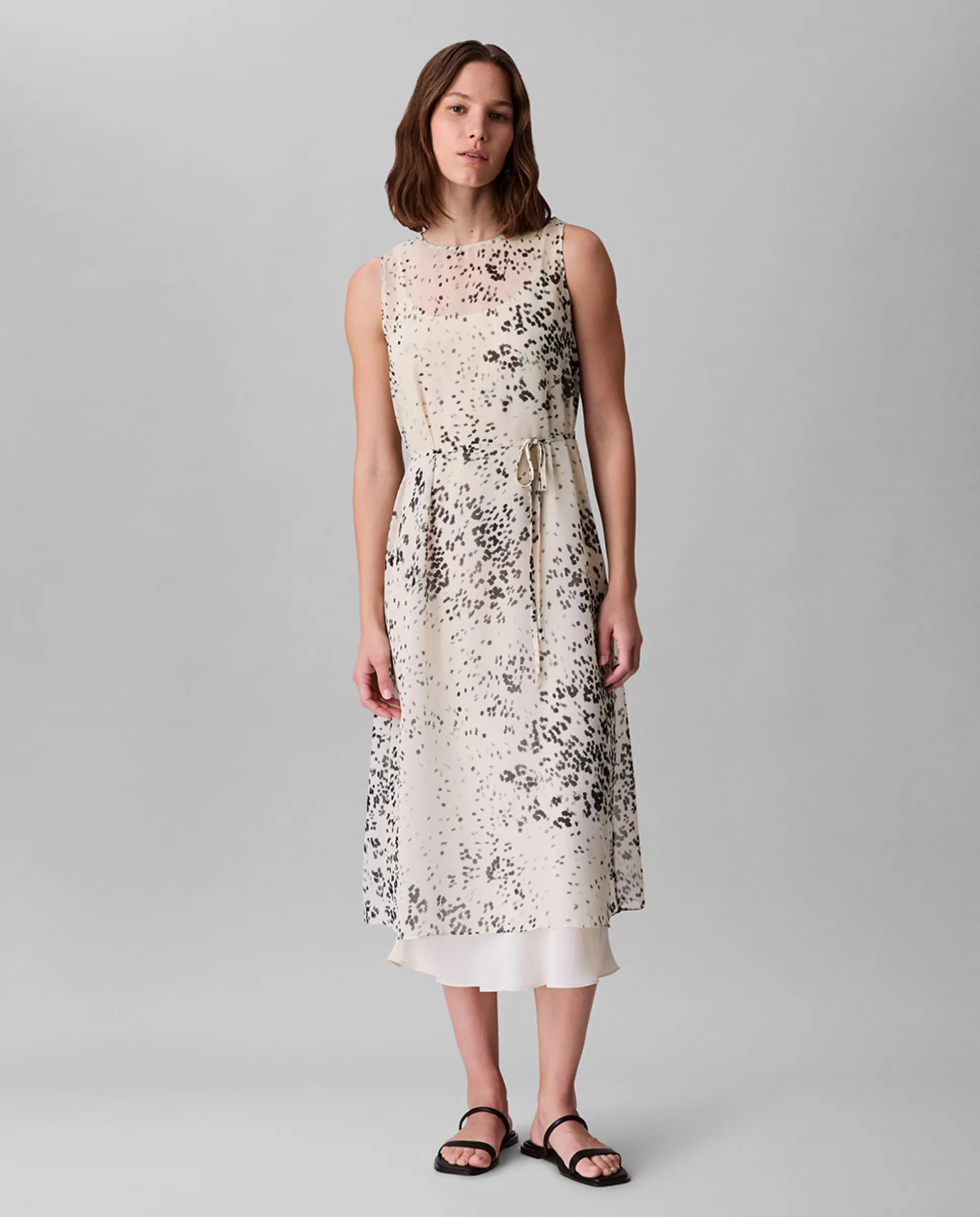 Безрукавное платье с принтом Calvin Klein, кремовый
Безрукавное платье с принтом Calvin Klein, кремовый