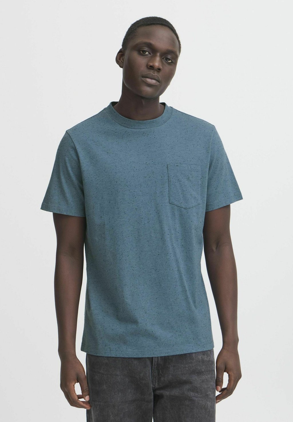 Базовая футболка BHJEVAN Blend, синий
Базовая футболка BHJEVAN Blend, синий