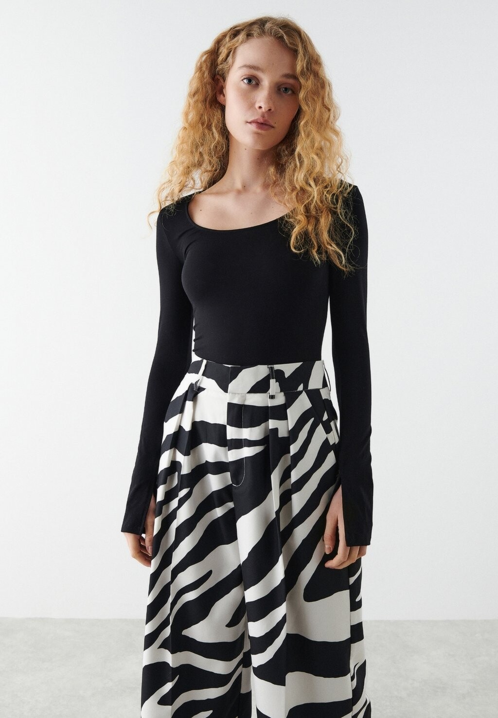 Рубашка с длинным рукавом Gina Tricot, черный
Рубашка с длинным рукавом Gina Tricot, черный