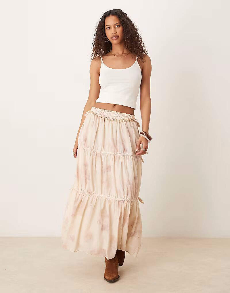 Юбка макси в стиле бохо с завязками по бокам и цветочным принтом Asos Design
Юбка макси в стиле бохо с завязками по бокам и цветочным принтом Asos Design