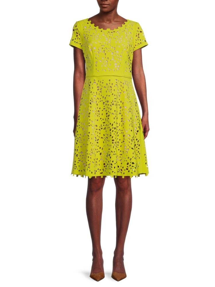 Платье А-силуэта с кружевом Focus By Shani, цвет Citron Nude
Платье А-силуэта с кружевом Focus By Shani, цвет Citron Nude