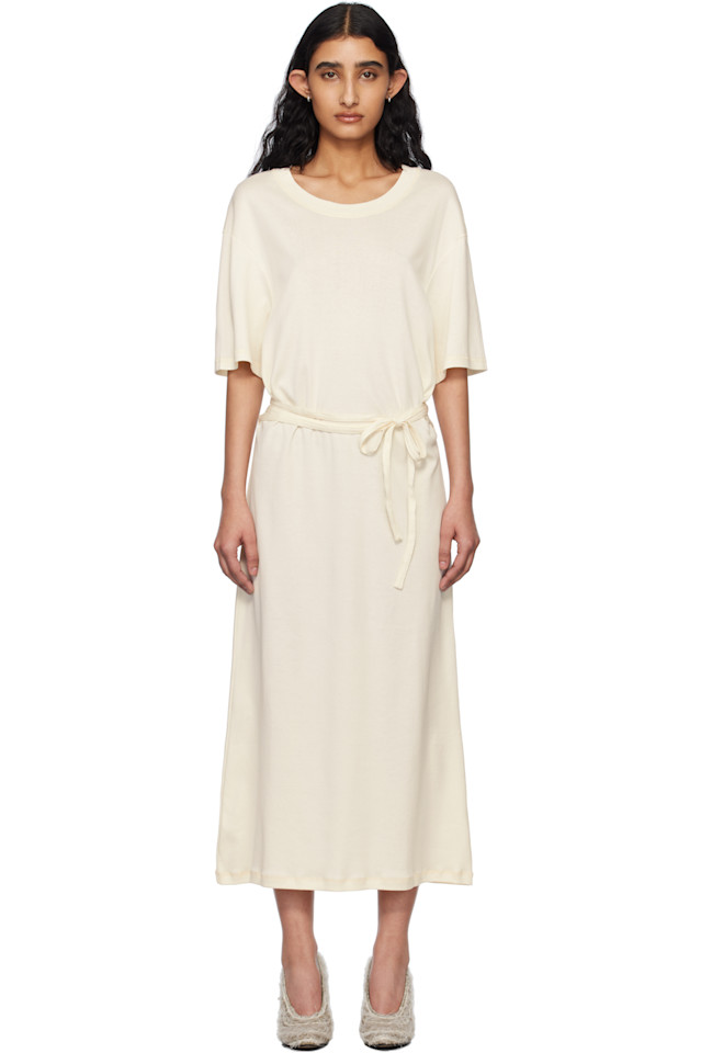 Миди-платье с поясом и ребристым верхом Lemaire, цвет light cream
Миди-платье с поясом и ребристым верхом Lemaire, цвет light cream