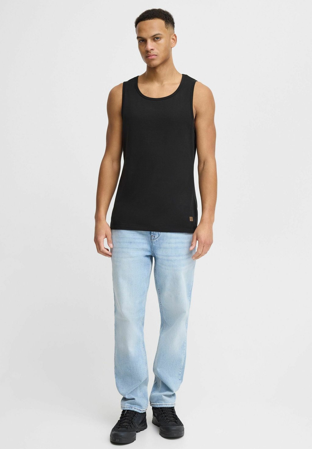 Майка BHOLE Blend, черный
Майка BHOLE Blend, черный