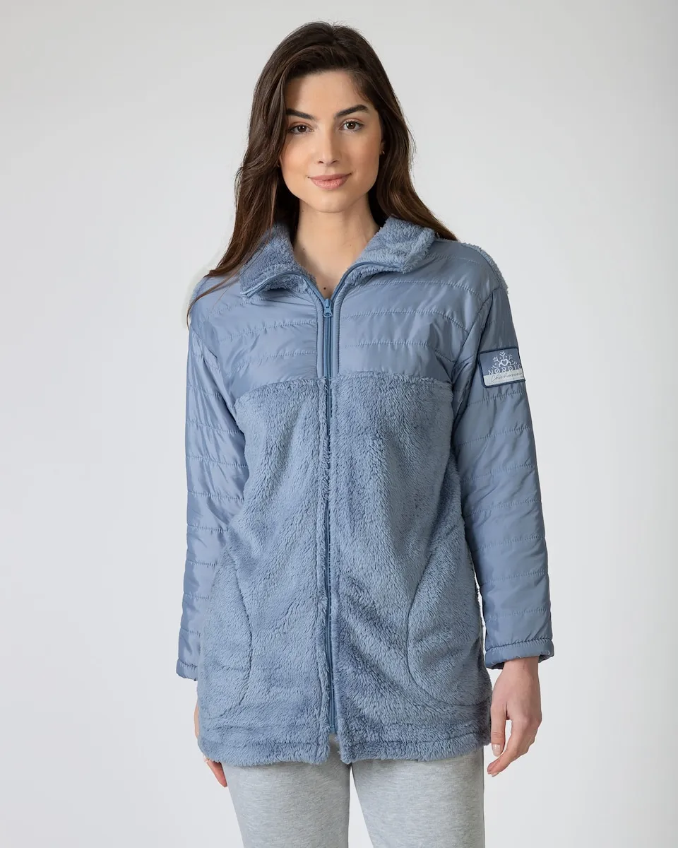 Женский короткий халат на застежке-молнии Massana, небесно-голубой
Женский короткий халат на застежке-молнии Massana, небесно-голубой