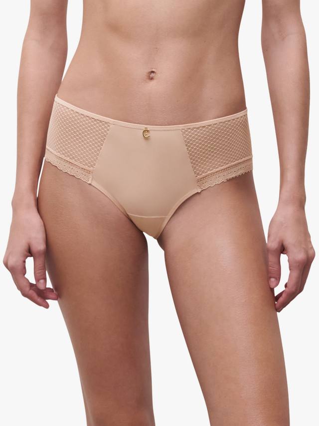 Романтичные шортики-трусики Chantelle, Golden Beige
Романтичные шортики-трусики Chantelle, Golden Beige