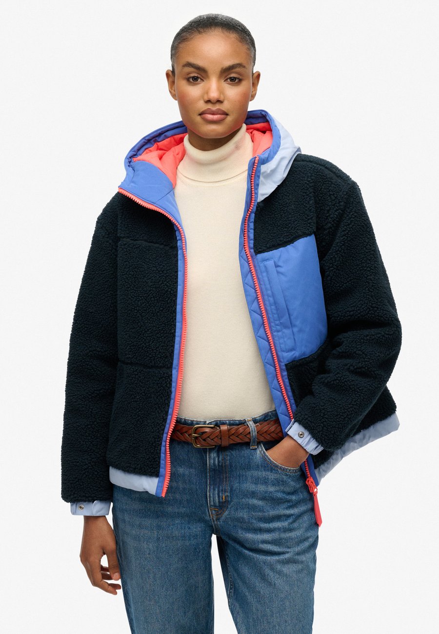 Флисовая куртка Superdry & Co Fleece jacket, Blueberry Navy/Blue
Флисовая куртка Superdry & Co Fleece jacket, Blueberry Navy/Blue