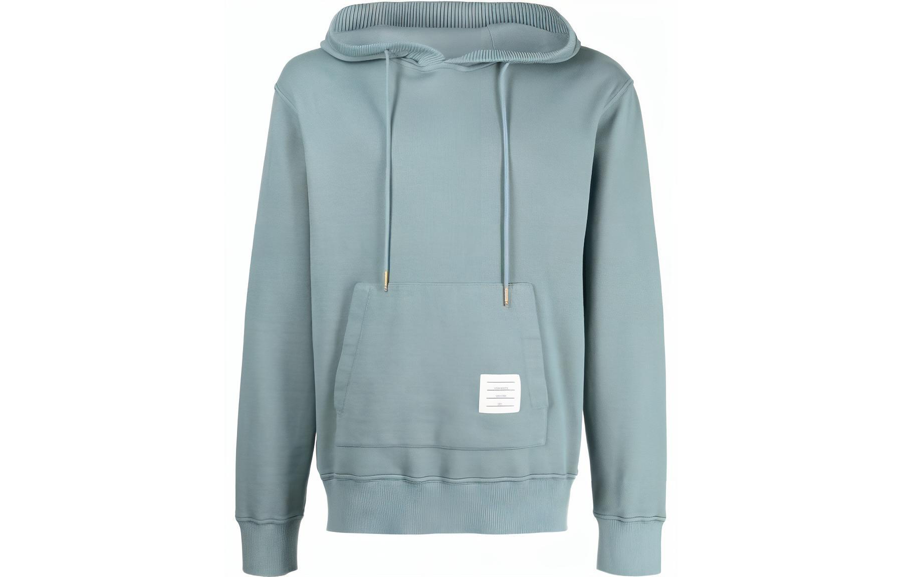 Толстовка с капюшоном на шнурке и нашивкой с логотипом THOM BROWNE, аквамариновый
Толстовка с капюшоном на шнурке и нашивкой с логотипом THOM BROWNE, аквамариновый