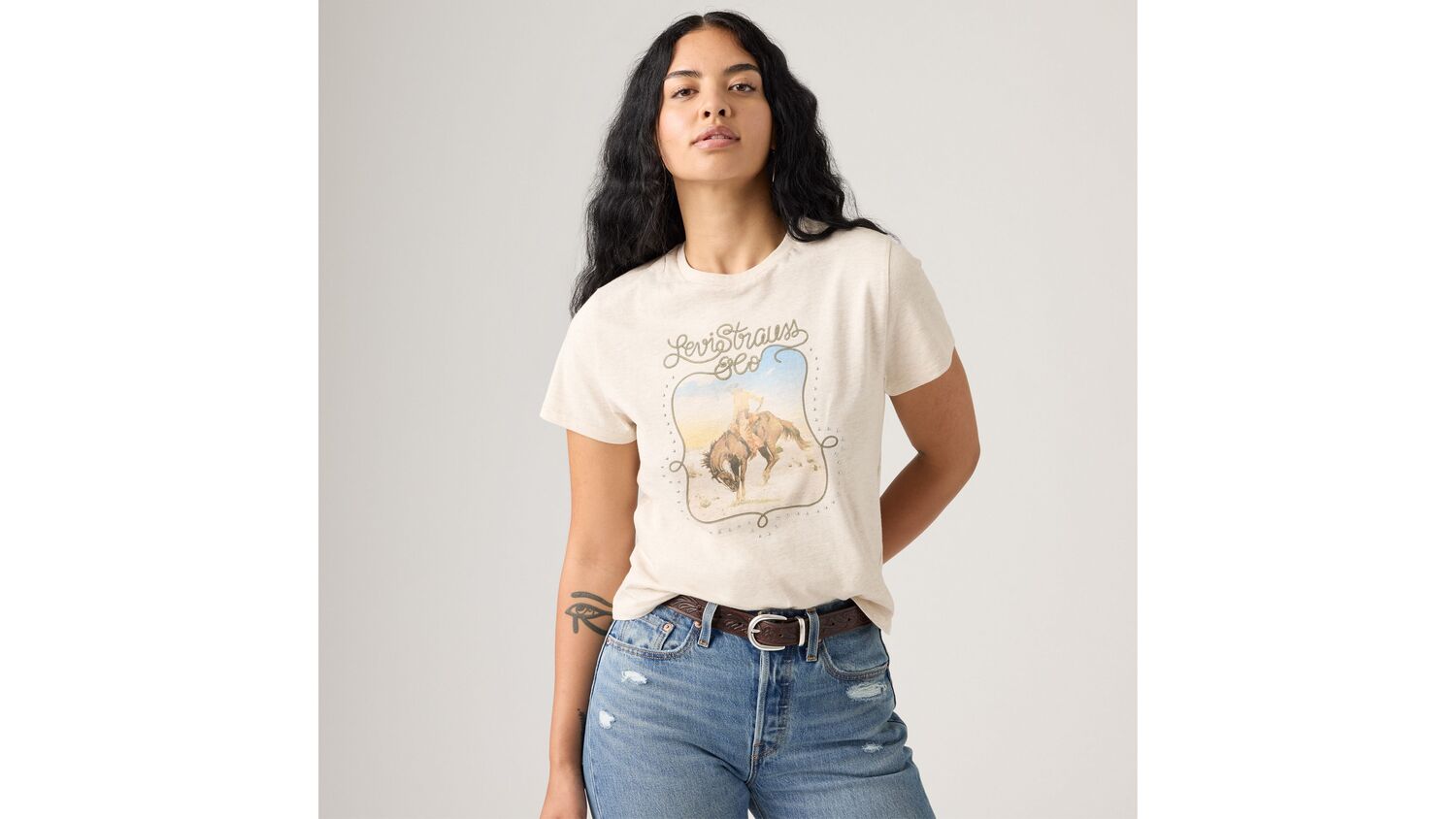 Футболка с графическим принтом Classic Levi's, Oatmeal Gray Heather - White
Футболка с графическим принтом Classic Levi's, Oatmeal Gray Heather - White