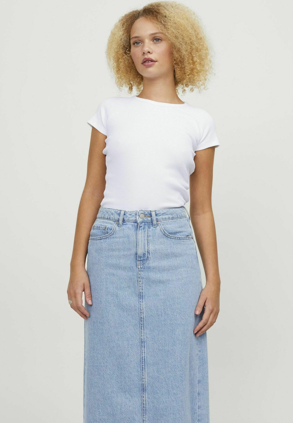 Базовая футболка JXFRIEND JJXX, белый
Базовая футболка JXFRIEND JJXX, белый