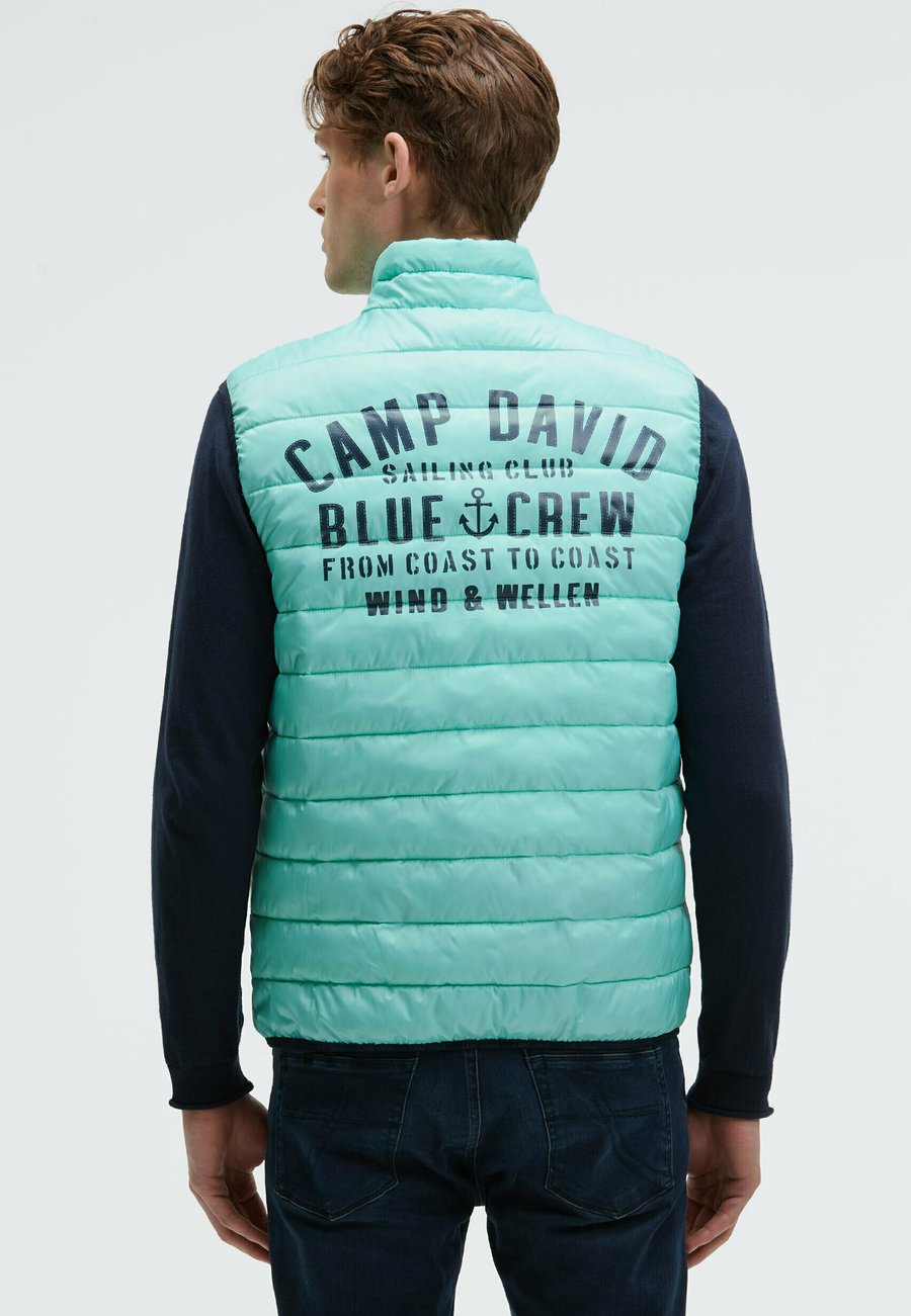 Куртка Camp David LEICHTE MIT RÜCKEN-PRINT, New Aqua/Blue
Куртка Camp David LEICHTE MIT RÜCKEN-PRINT, New Aqua/Blue