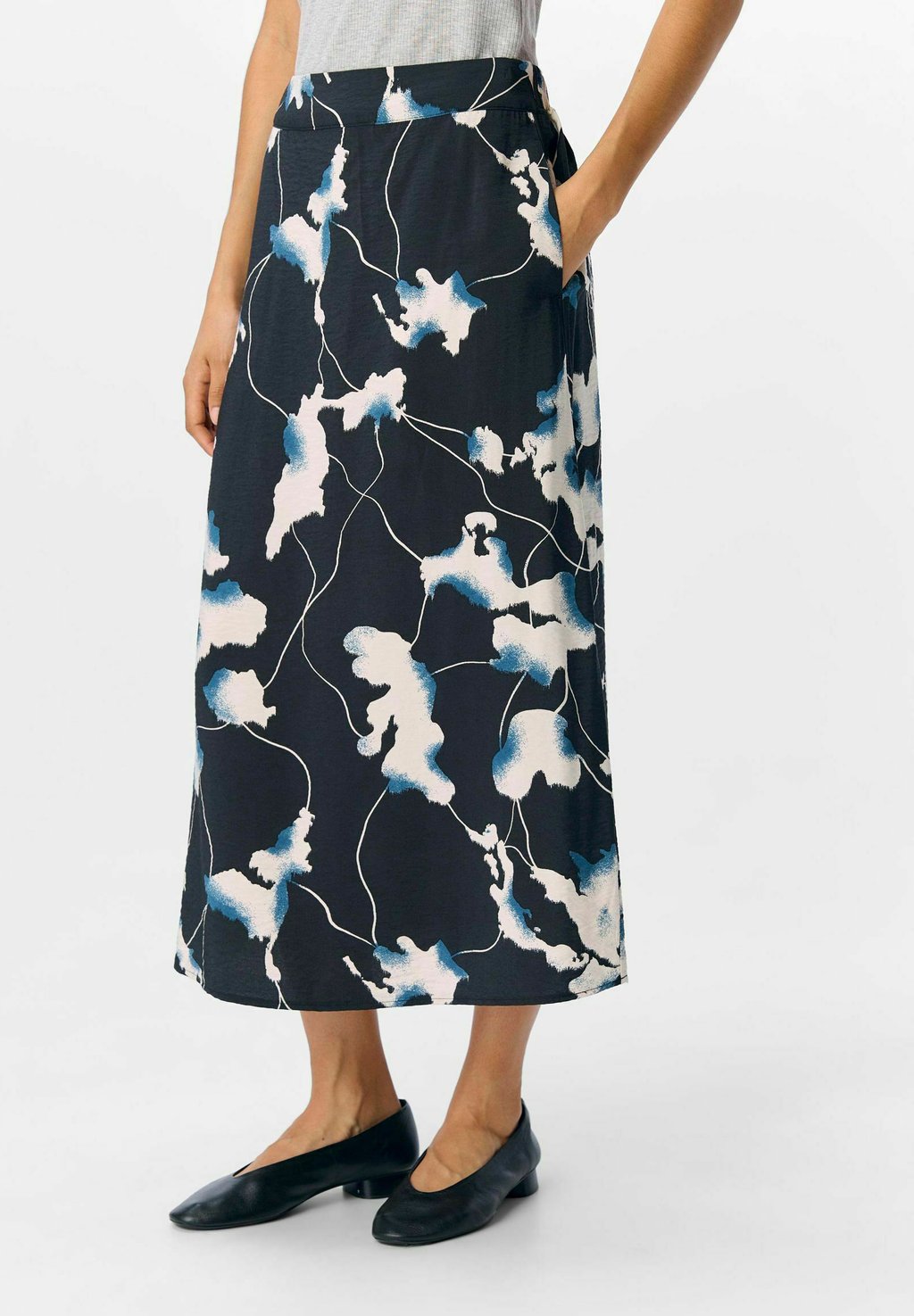 Юбка А-силуэта MIDI PRINT Object, черный
Юбка А-силуэта MIDI PRINT Object, черный