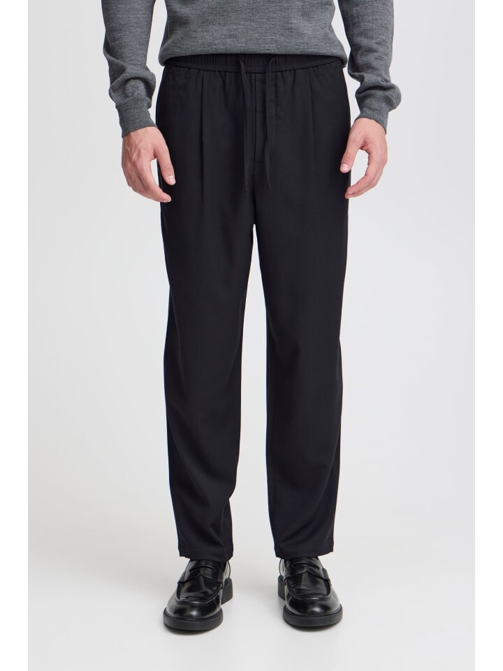 Тканевые брюки CASUAL FRIDAY Stoffhose CFHAAKAN 0165 ribstop pants 20505230 modische Stoffhose, черный
Тканевые брюки CASUAL FRIDAY Stoffhose CFHAAKAN 0165 ribstop pants 20505230 modische Stoffhose, черный