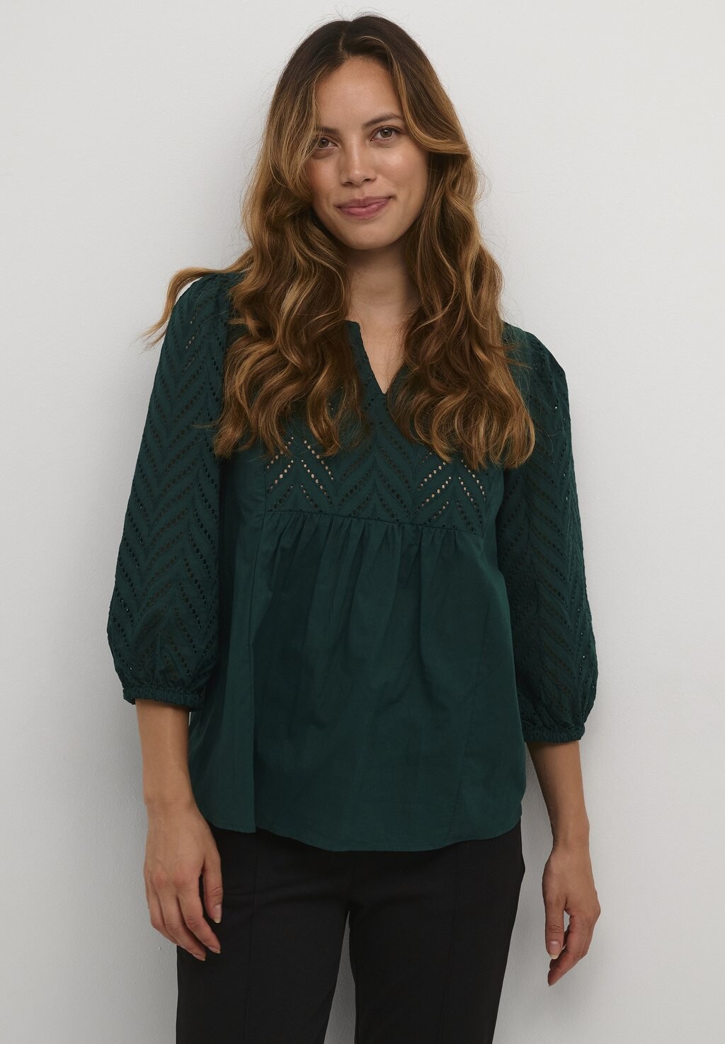Блузка Culture CUTORIL, цвет botanical garden
Блузка Culture CUTORIL, цвет botanical garden