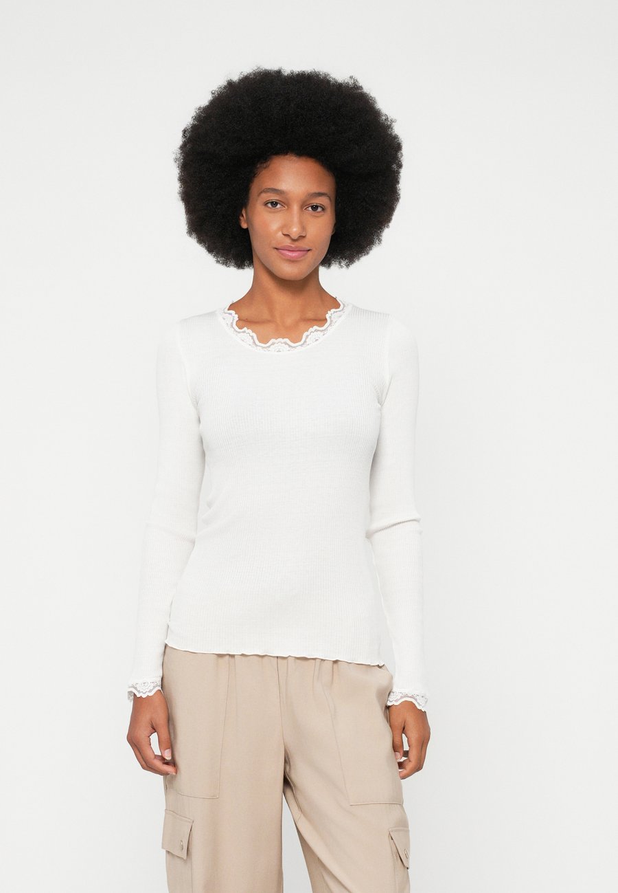 Топ Rosemunde BABETTE , New White/White
Топ Rosemunde BABETTE , New White/White