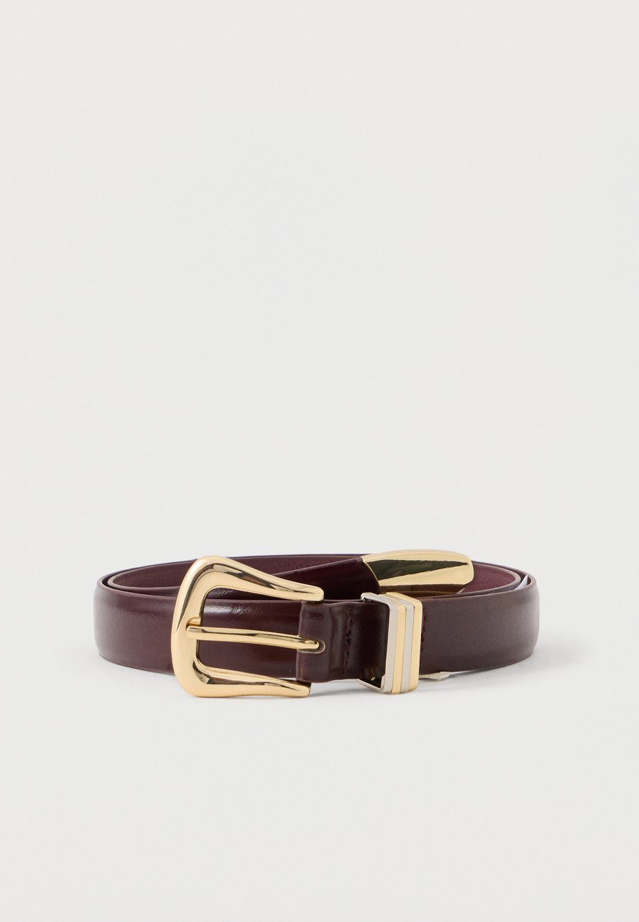 Ремень ONLY ONLSAFIRA JEANS BELT, Cabernet/Gold-Coloured/Bordeaux
Ремень ONLY ONLSAFIRA JEANS BELT, Cabernet/Gold-Coloured/Bordeaux