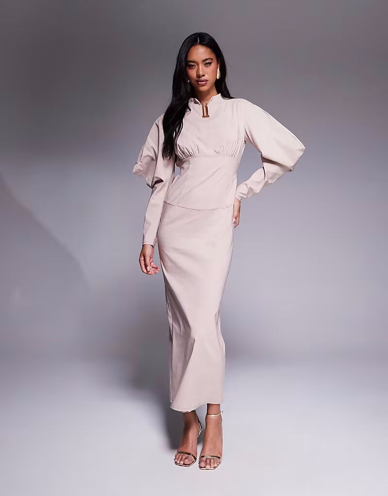 Платье макси Daska со структурированными рукавами-фонариками песочного цвета
Платье макси Daska со структурированными рукавами-фонариками песочного цвета