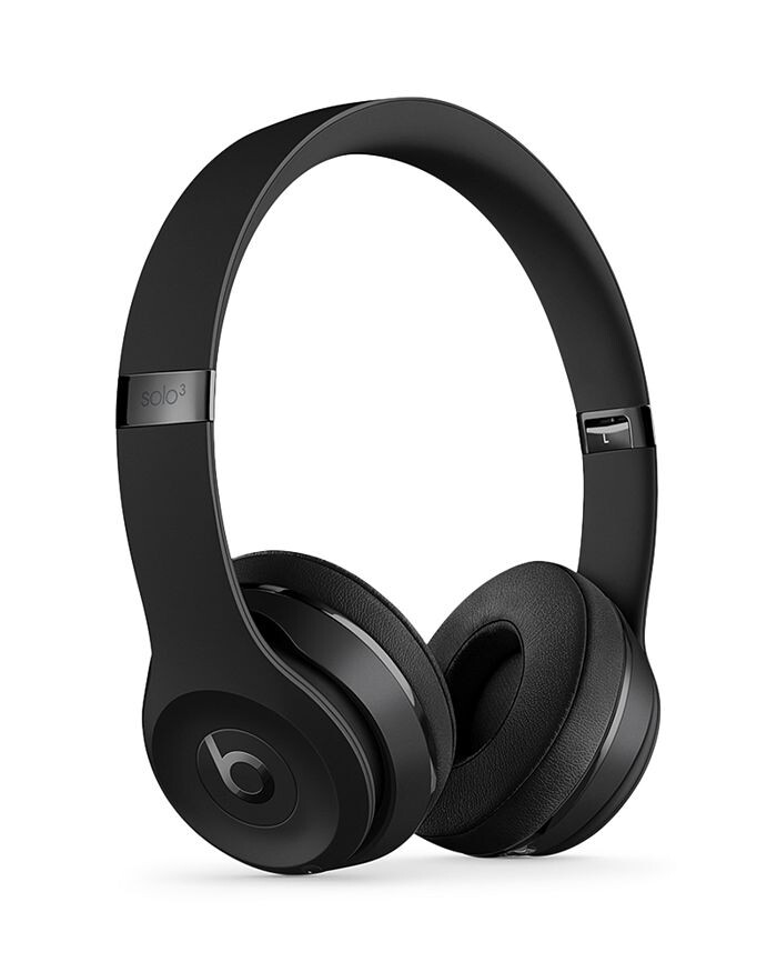 Беспроводные накладные наушники Beats by Dr. Dre Solo3, черный
Беспроводные накладные наушники Beats by Dr. Dre Solo3, черный