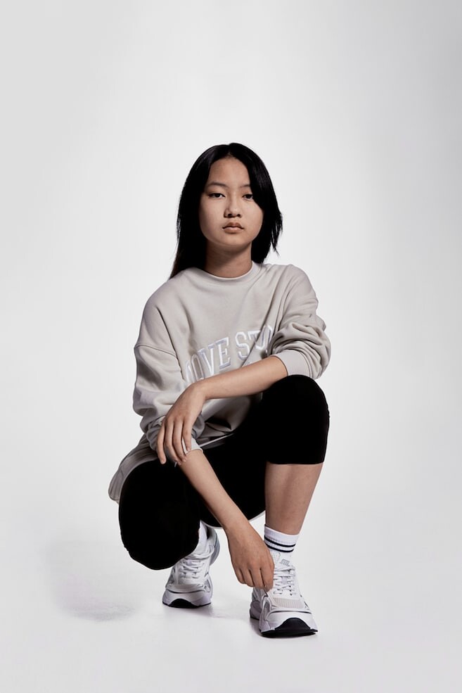 Спортивные леггинсы-капри из материала softmove H&M, черный
Спортивные леггинсы-капри из материала softmove H&M, черный