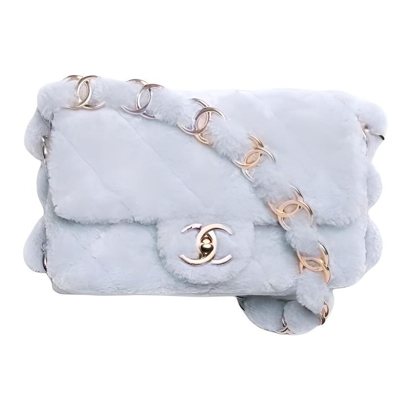 CHANEL Плюшевая кросс-боди, наплечная сумка trumpets women's light blue
CHANEL Плюшевая кросс-боди, наплечная сумка trumpets women's light blue