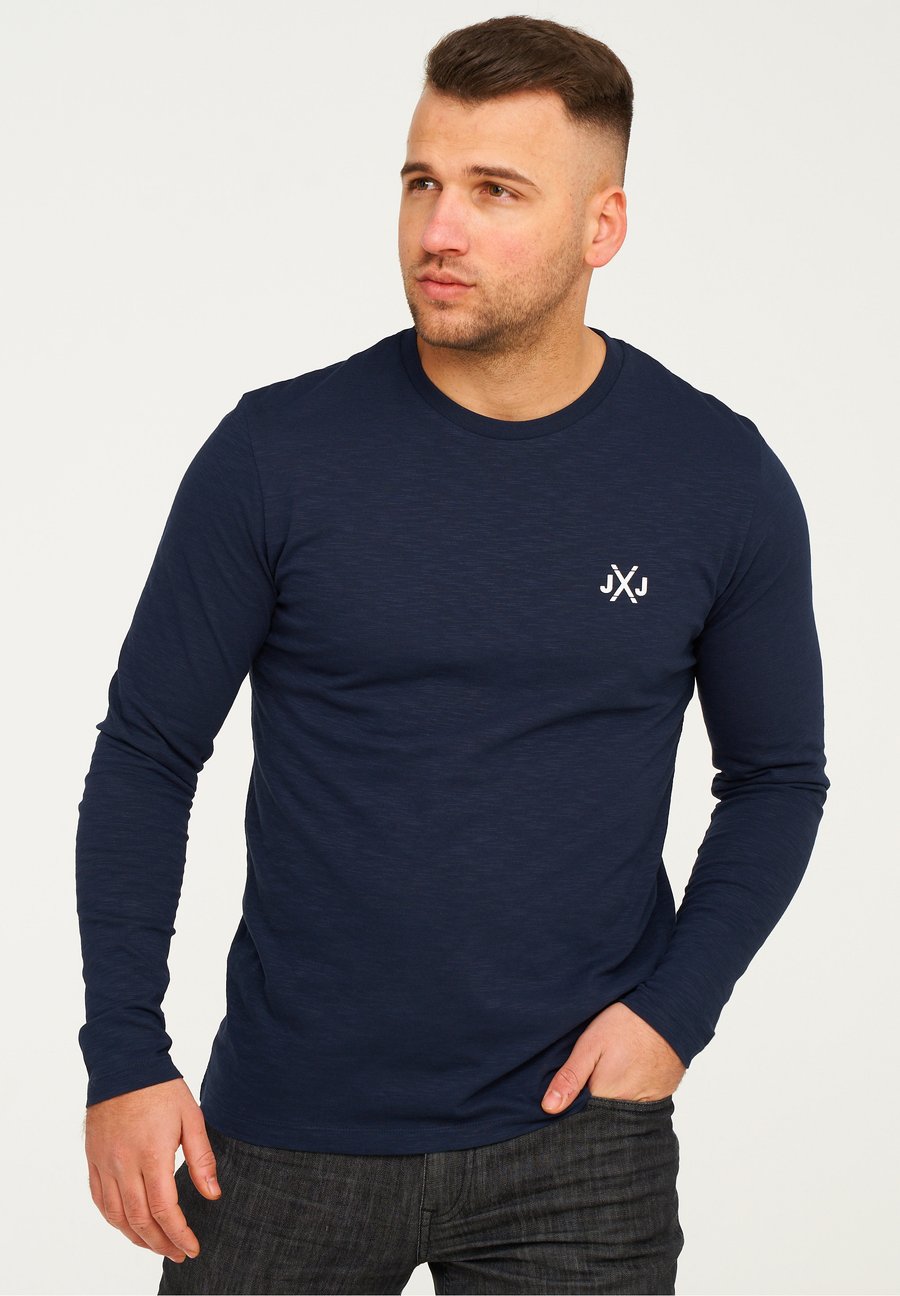 Топ Jack & Jones JCORISE INFINITY CREW NECK-MIT LOGO, Navy Blazer/Dark Blue
Топ Jack & Jones JCORISE INFINITY CREW NECK-MIT LOGO, Navy Blazer/Dark Blue