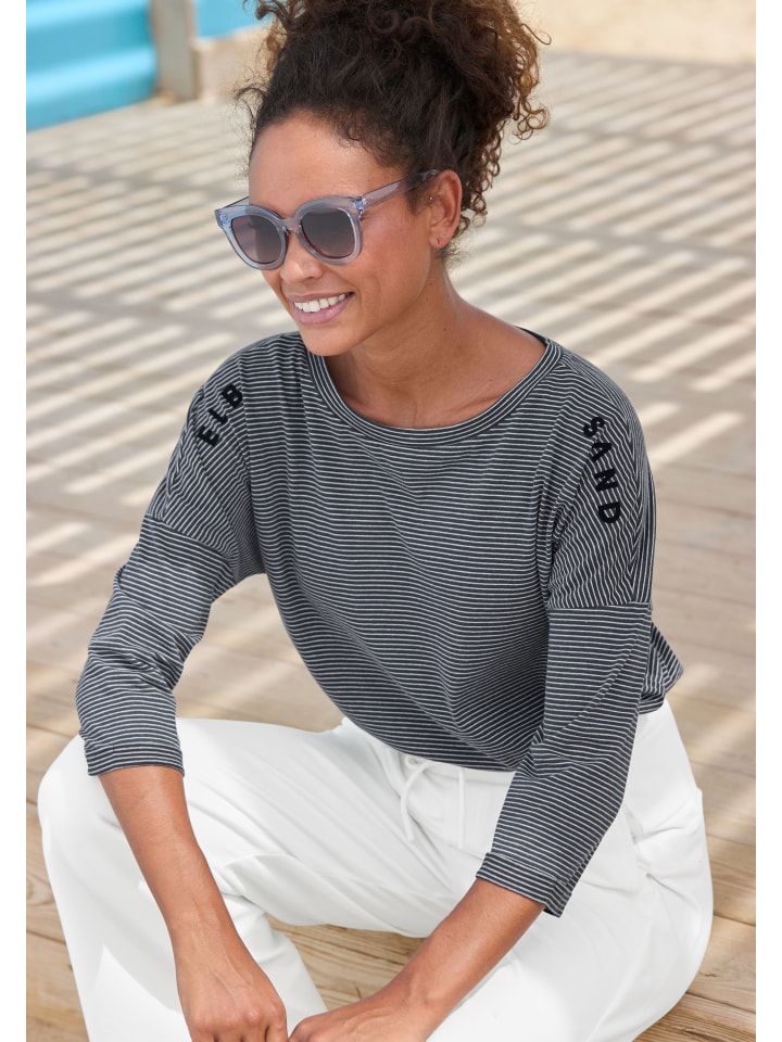 Рубашка с рукавами 3/4 темно-синего и белого цветов ELBSAND
Рубашка с рукавами 3/4 темно-синего и белого цветов ELBSAND