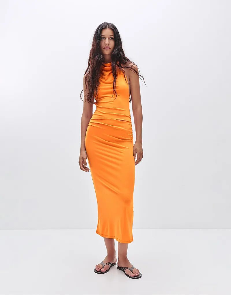 Платье миди Pull&Bear с драпировкой и бретельками через шею оранжевого цвета
Платье миди Pull&Bear с драпировкой и бретельками через шею оранжевого цвета