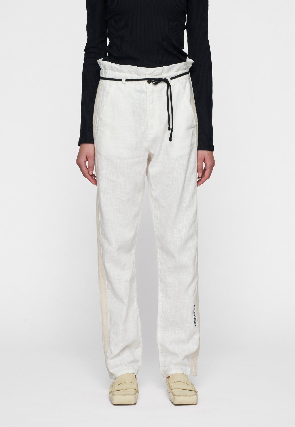 Брюки 10DAYS, бежевый
Брюки 10DAYS, бежевый