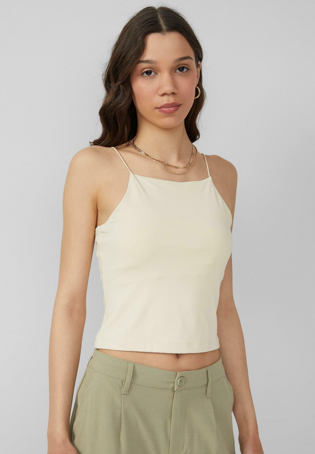 Топ VERKÜRZEST SPAGHETTITRÄGER QS, кремовый
Топ VERKÜRZEST SPAGHETTITRÄGER QS, кремовый