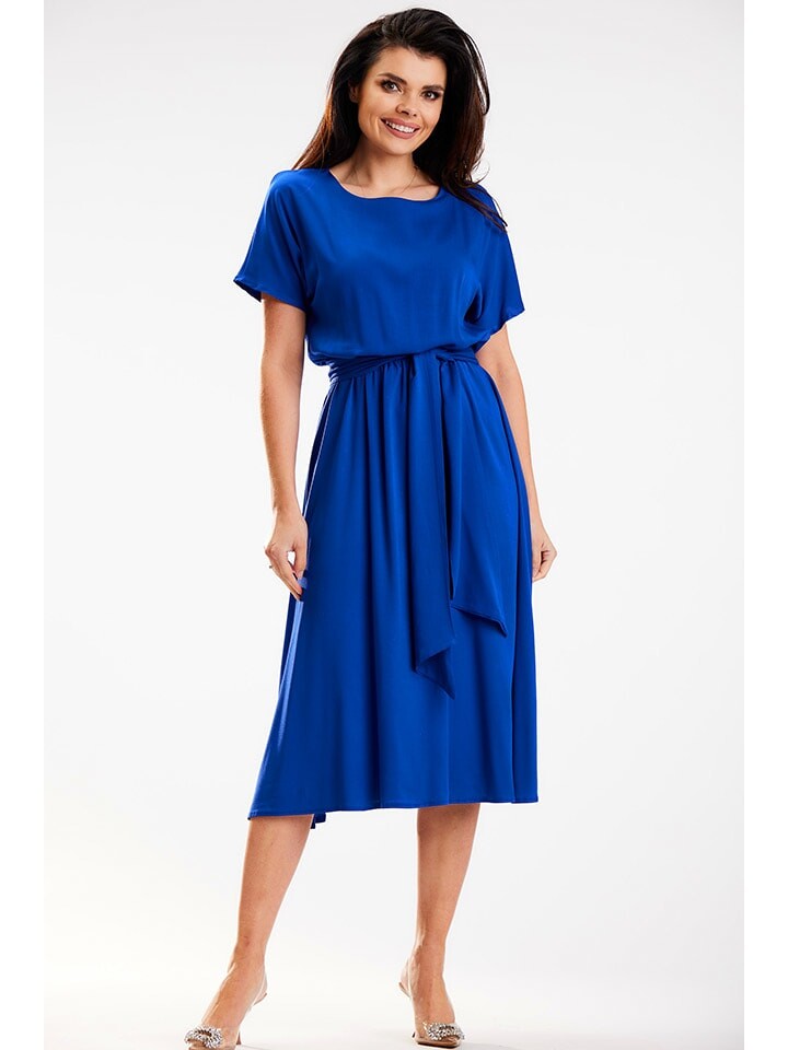 Платье до колена Awama Kleid, синий
Платье до колена Awama Kleid, синий