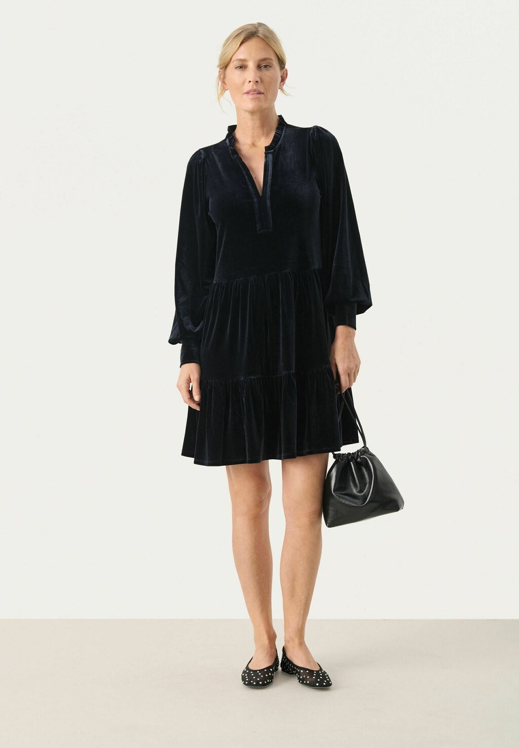 Повседневное платье VIGGASE Part Two, темно-синий
Повседневное платье VIGGASE Part Two, темно-синий