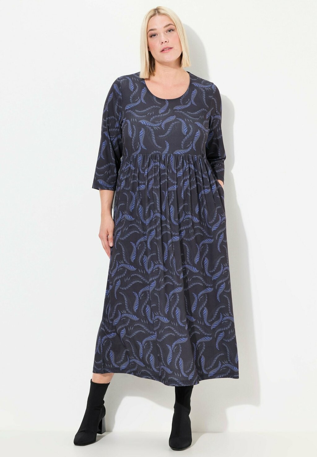 Платье из джерси MATTE PRINT EMPIRE Ulla Popken, черный
Платье из джерси MATTE PRINT EMPIRE Ulla Popken, черный