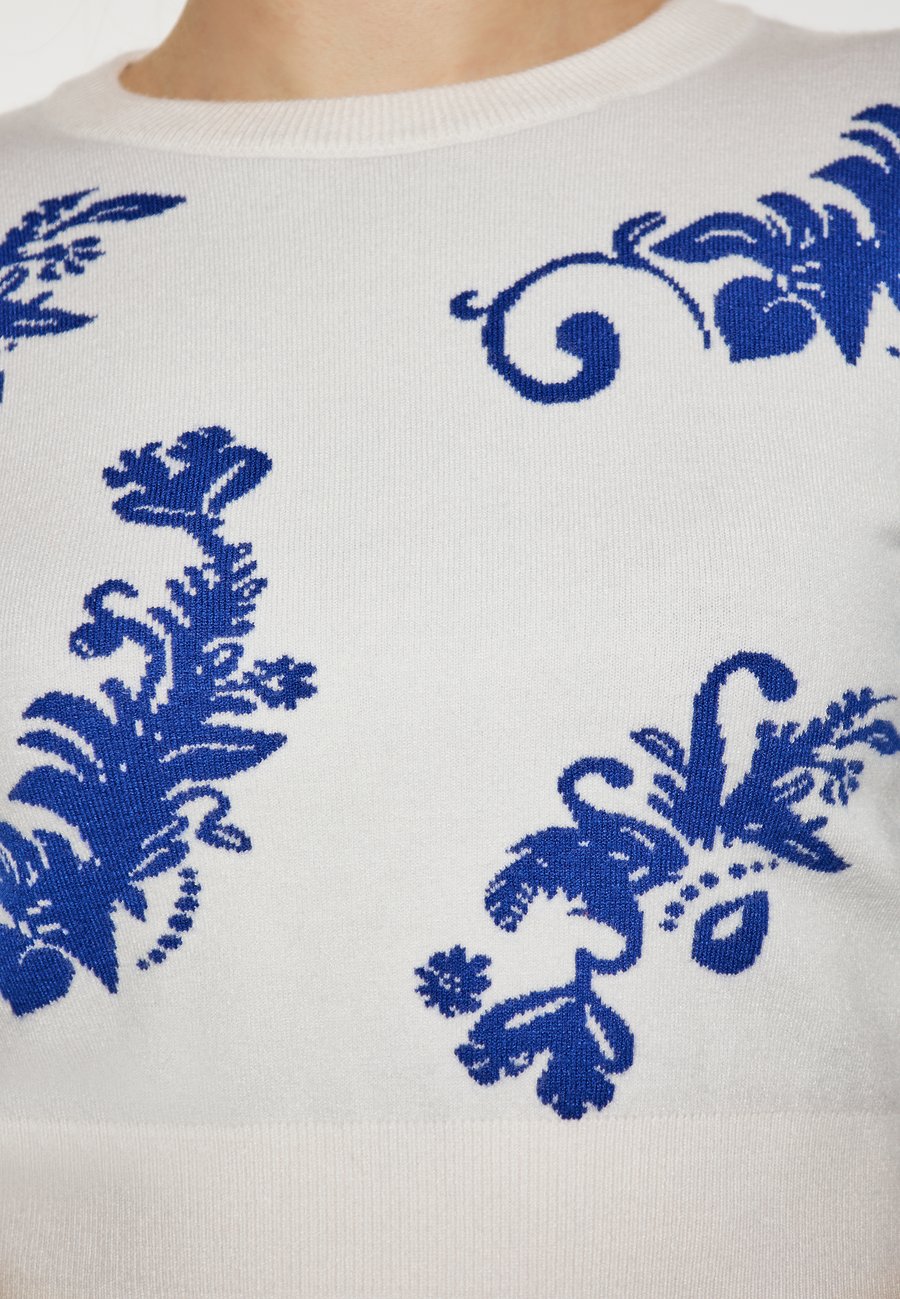 Джемпер myMo CO-BRANDED WITH EBEEZA, Wollweiss Blau/Blue
Джемпер myMo CO-BRANDED WITH EBEEZA, Wollweiss Blau/Blue