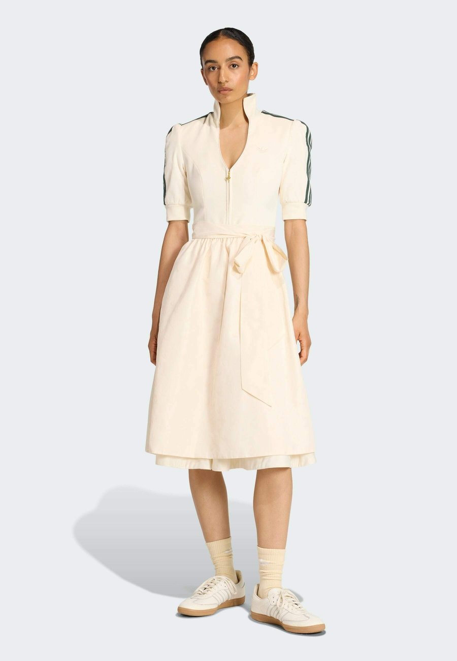 Платье Adidas Originals Dirndl, Chalk White/White
Платье Adidas Originals Dirndl, Chalk White/White