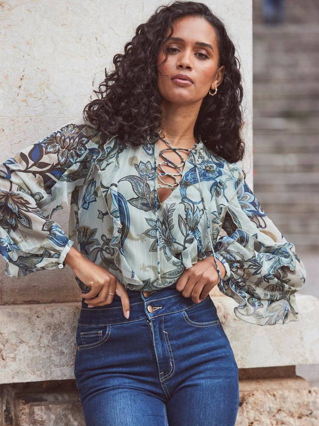 Блузка с цветочным принтом и металлическими полосками Sosandar, Green
Блузка с цветочным принтом и металлическими полосками Sosandar, Green