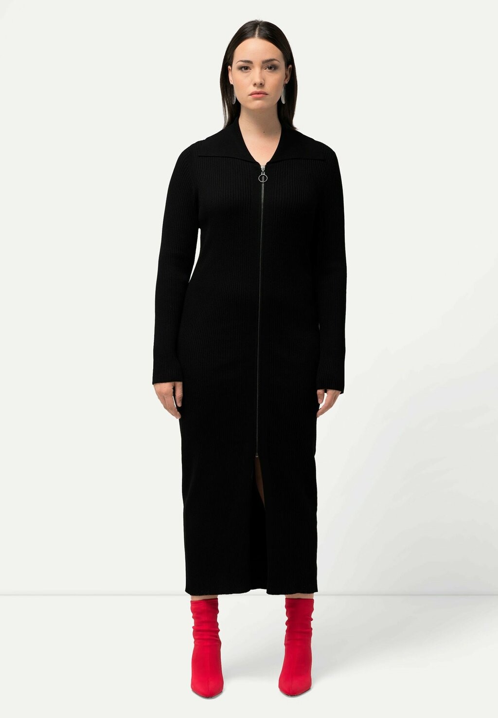 Платье-джемпер Ulla Popken, черный
Платье-джемпер Ulla Popken, черный