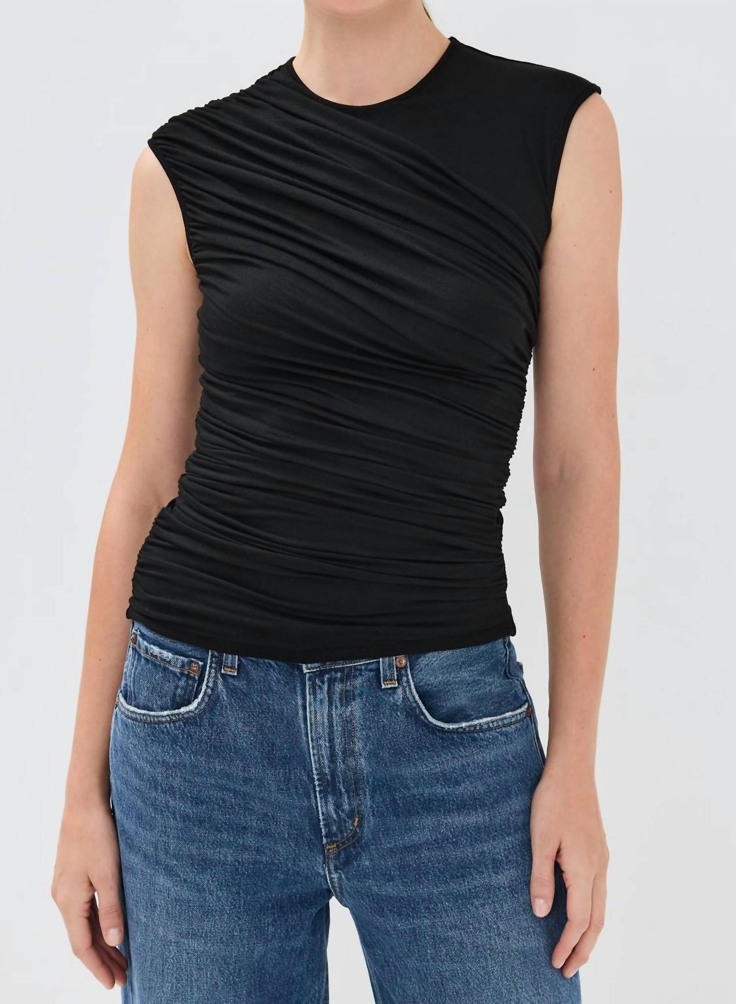 Топ Ester Twist AGOLDE, черный
Топ Ester Twist AGOLDE, черный