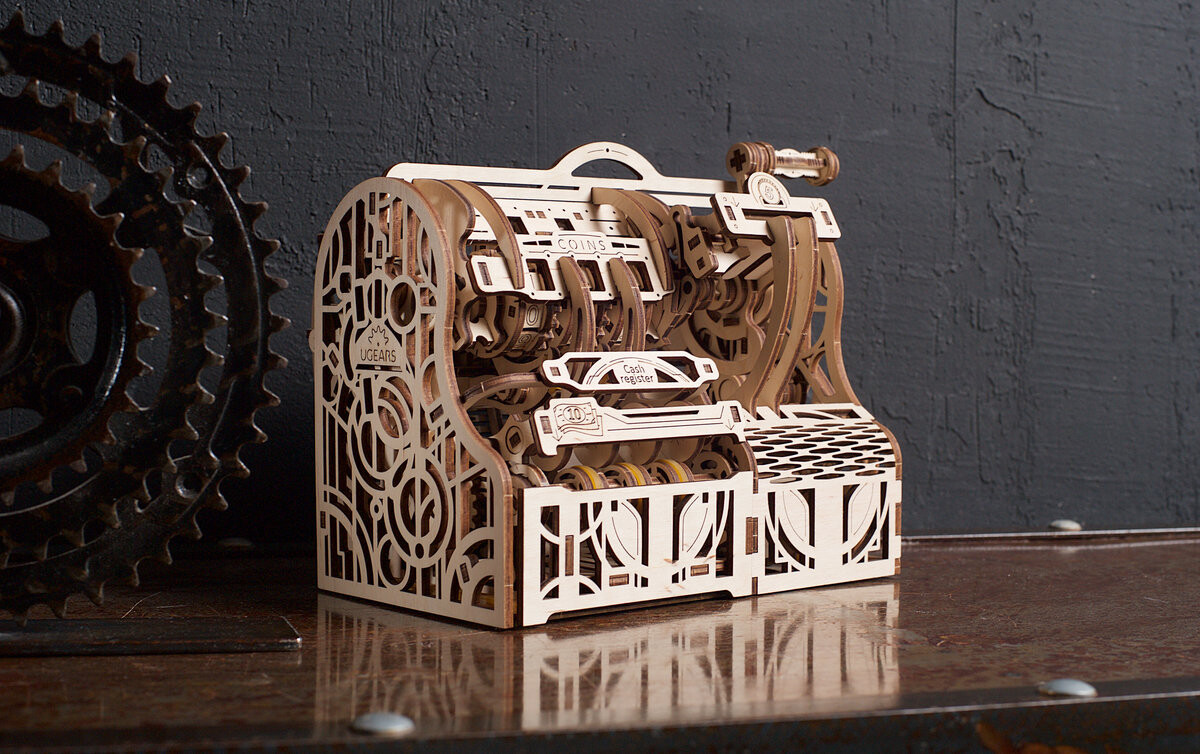 Ugears, механическая модель кассового аппарата для самостоятельной сборки.
Ugears, механическая модель кассового аппарата для самостоятельной сборки.