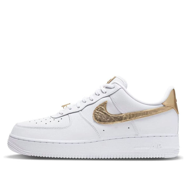 Кроссовки air force 1 '07 lv8 'gold foil swoosh' Nike, белый
Кроссовки air force 1 '07 lv8 'gold foil swoosh' Nike, белый