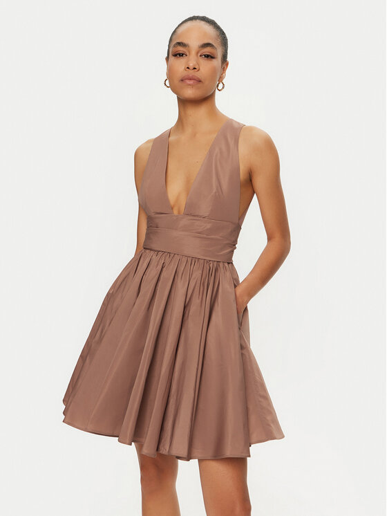 Коктейльное платье стандартный крой Casalfermo 102777 Y3LE Pinko, коричневый
Коктейльное платье стандартный крой Casalfermo 102777 Y3LE Pinko, коричневый