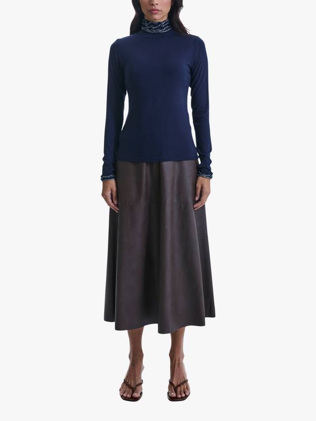 Топ с длинными рукавами и воротником-поло с рюшами James Lakeland, Navy
Топ с длинными рукавами и воротником-поло с рюшами James Lakeland, Navy