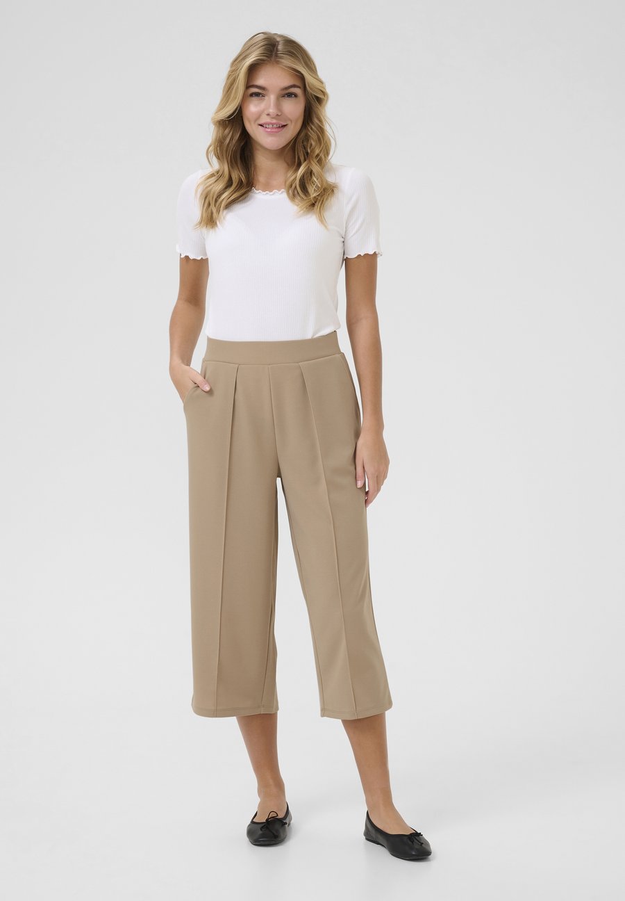 Шорты Cream CRSiki Culotte, Silver Mink/Beige
Шорты Cream CRSiki Culotte, Silver Mink/Beige