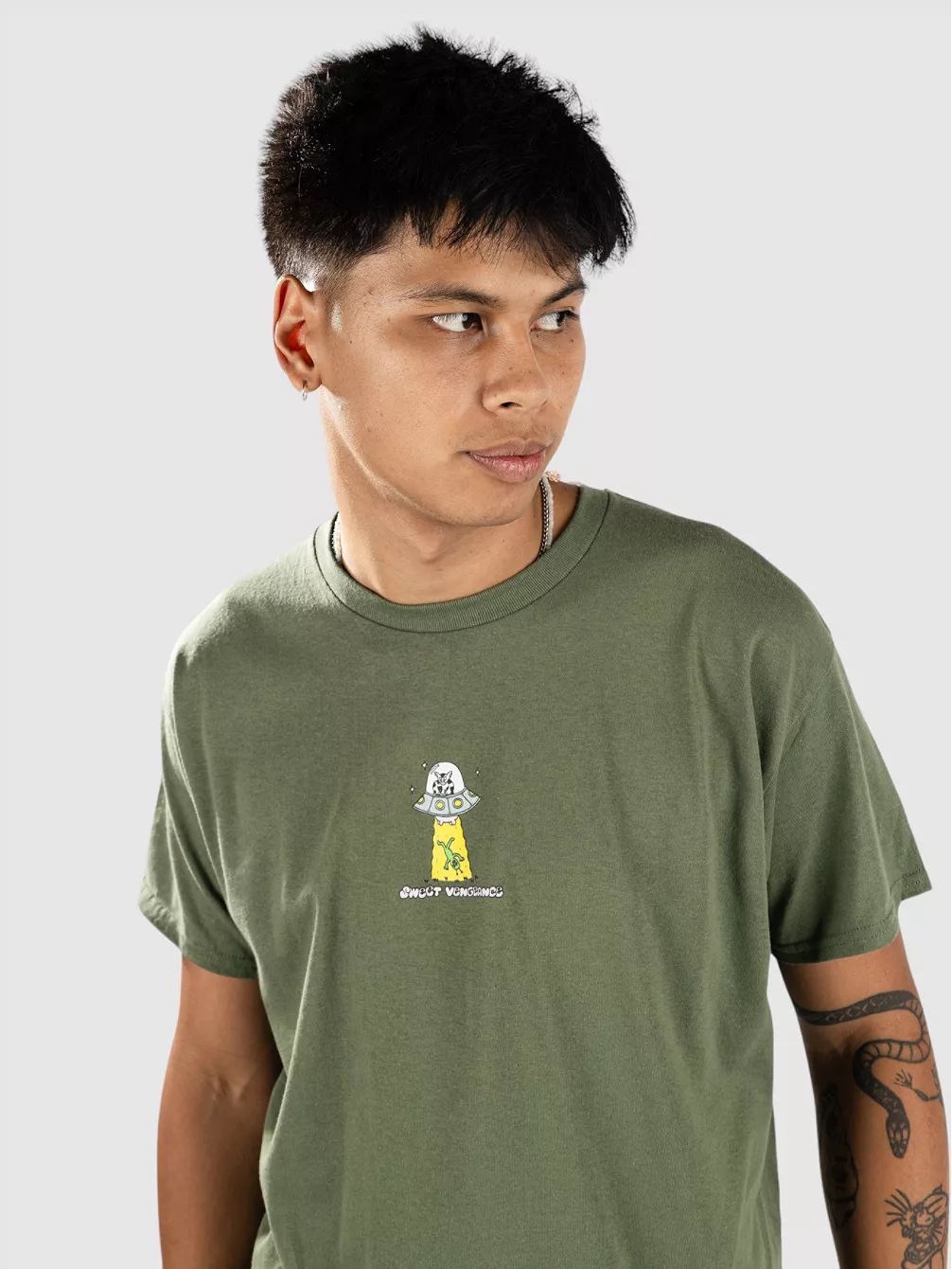 Футболка «Сладкая месть» A.Lab, зеленый
Футболка «Сладкая месть» A.Lab, зеленый